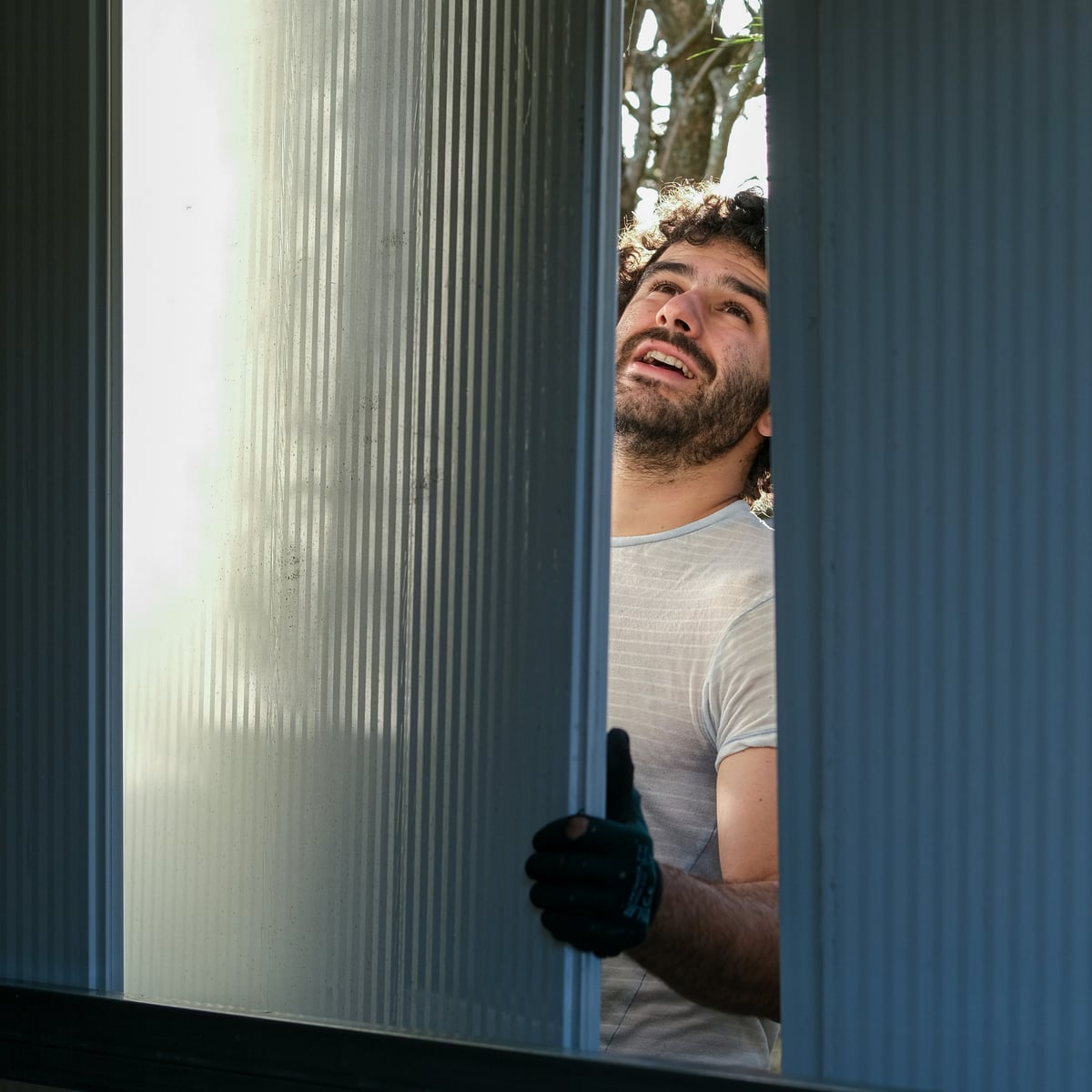 How Carpenters and Joiners Stop Missing Jobs While They're on the Tools